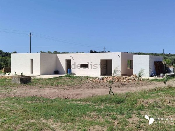 casa indipendente in vendita a Noto