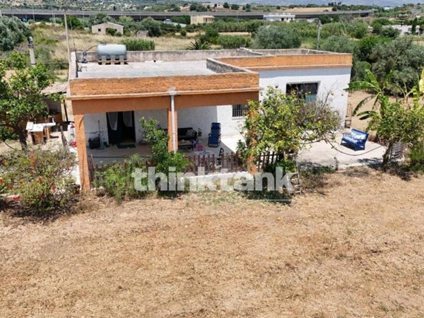 casa indipendente in vendita a Noto in zona Lido di Noto
