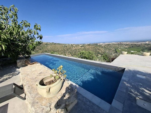 casa indipendente in vendita a Noto in zona Vendicari