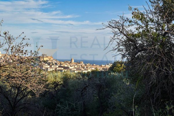 casa indipendente in vendita a Noto