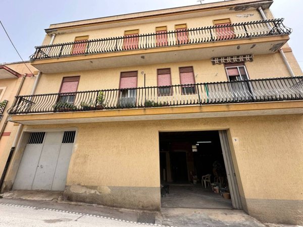 casa indipendente in vendita a Noto
