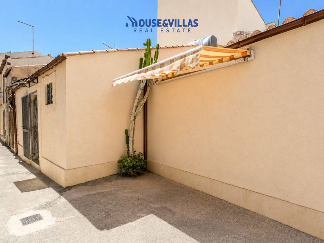 casa indipendente in vendita a Noto
