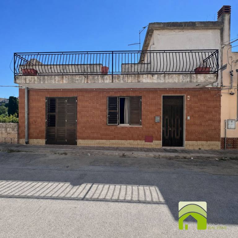 casa indipendente in vendita a Noto