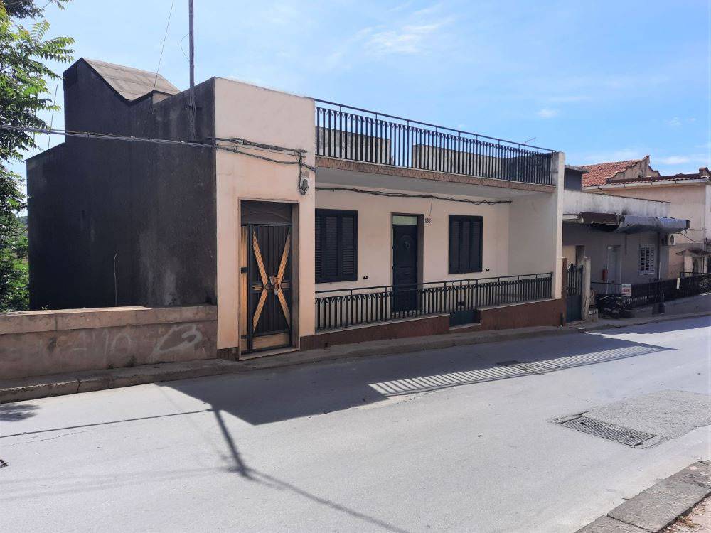 casa indipendente in vendita a Noto