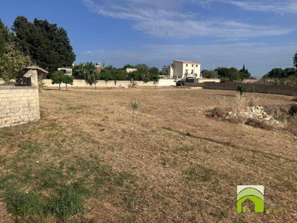terreno agricolo in vendita a Noto in zona Lenzavacche