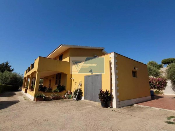 casa indipendente in vendita a Noto in zona Madonna Marina