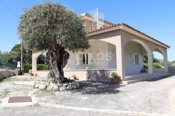 casa indipendente in vendita a Noto in zona Falconara