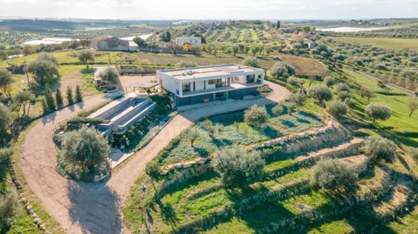 casa indipendente in vendita a Noto in zona Vendicari