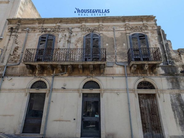 casa indipendente in vendita a Noto