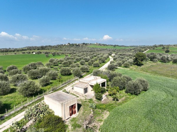 casa indipendente in vendita a Noto in zona Vendicari