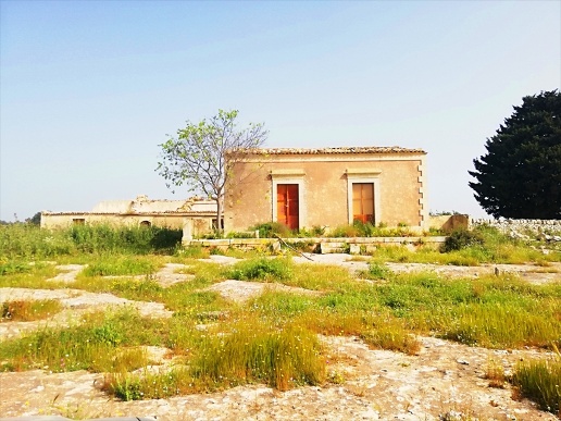 casa indipendente in vendita a Noto in zona Lenzavacche