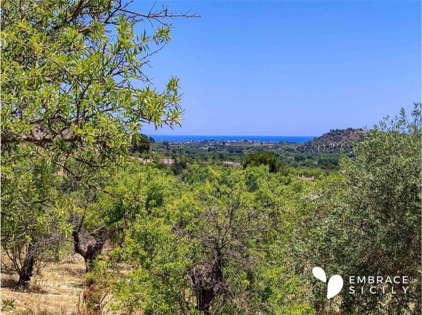 casa indipendente in vendita a Noto in zona Madonna Marina