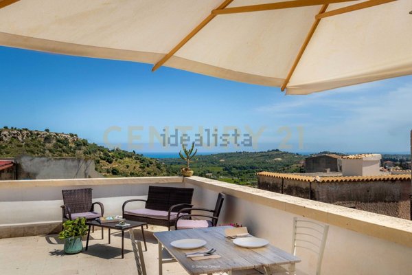 appartamento in vendita a Noto in zona Madonna Marina