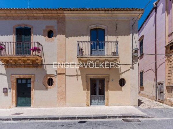 casa indipendente in vendita a Noto in zona Vendicari