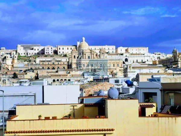 appartamento in vendita a Noto in zona Madonna Marina