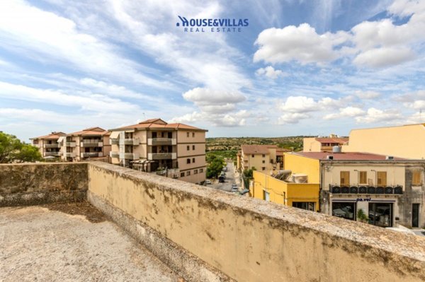 appartamento in vendita a Noto in zona Madonna Marina