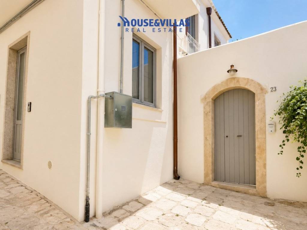 casa indipendente in vendita a Noto
