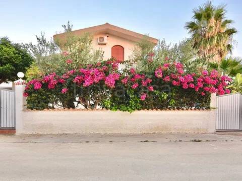 casa indipendente in vendita a Noto in zona San Lorenzo