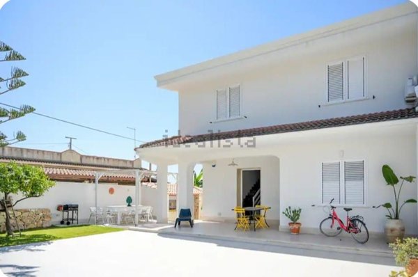 casa indipendente in vendita a Noto