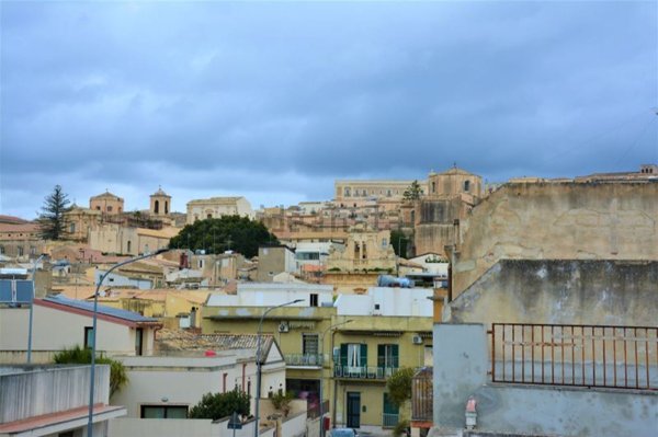 quadrivano in vendita a Noto in zona Madonna Marina