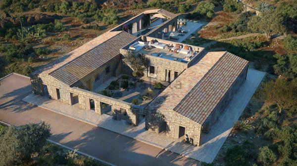 casa indipendente in vendita a Noto