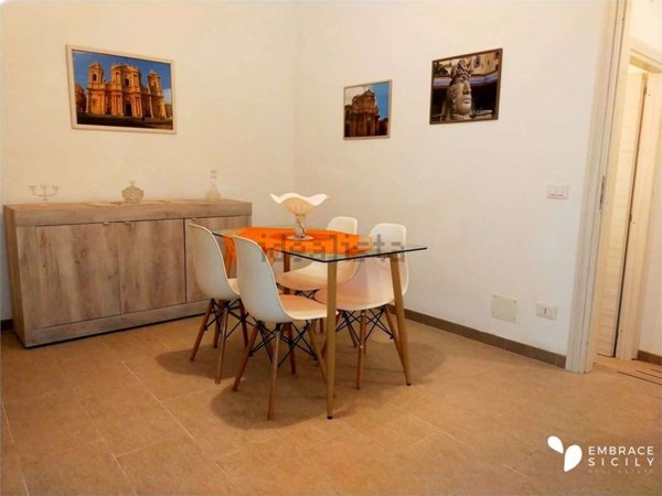casa indipendente in vendita a Noto