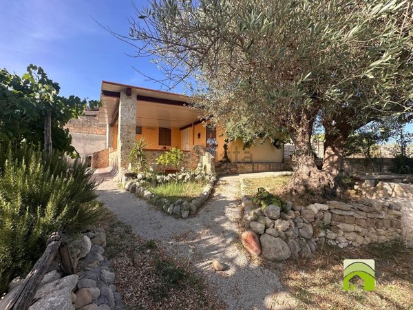 casa indipendente in vendita a Noto