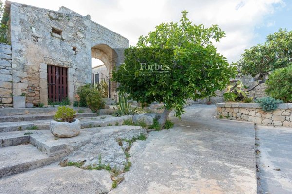 casa indipendente in vendita a Noto