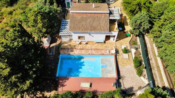 casa indipendente in vendita a Noto
