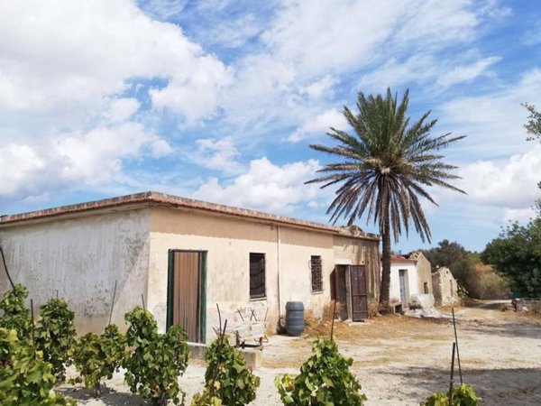 casa indipendente in vendita a Noto