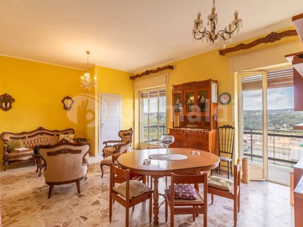 appartamento in vendita a Noto in zona Madonna Marina