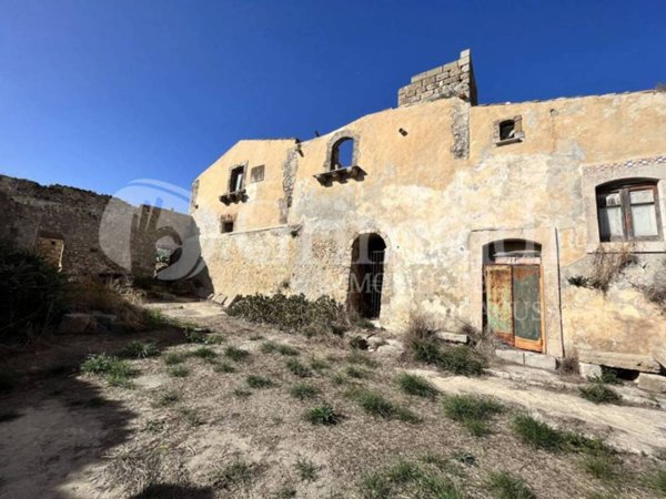 casa indipendente in vendita a Noto