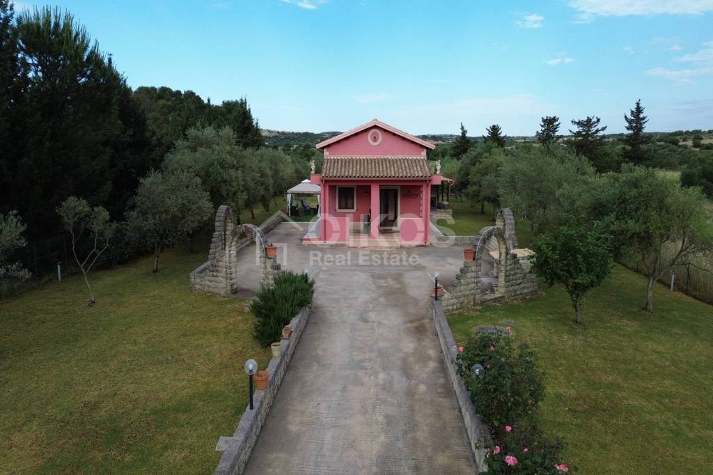casa indipendente in vendita a Noto