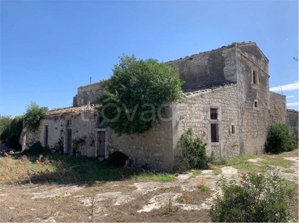 casa indipendente in vendita a Noto