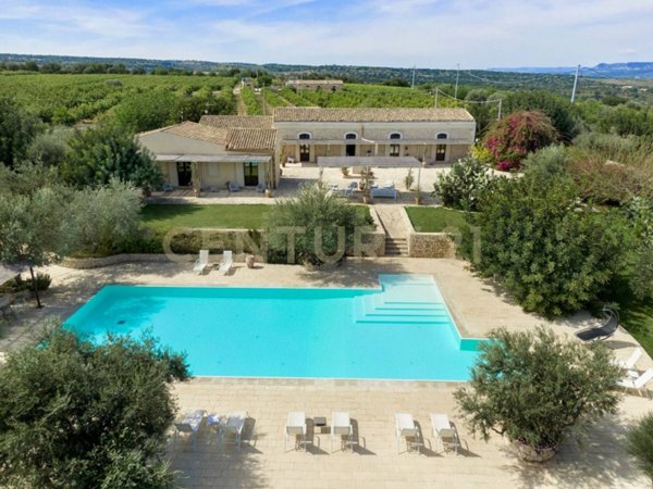 casale in vendita a Noto