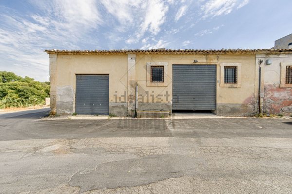 casa semindipendente in vendita a Noto in zona Madonna Marina