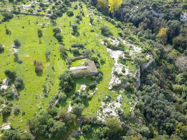 casa indipendente in vendita a Noto
