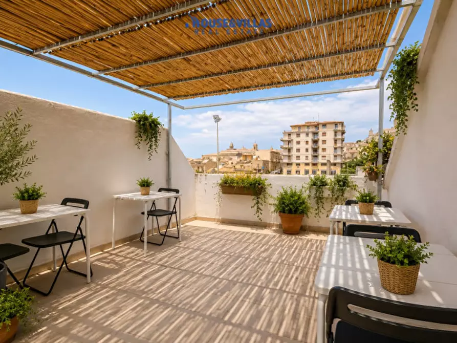 casa semindipendente in vendita a Noto