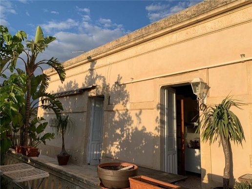 casa indipendente in vendita a Noto