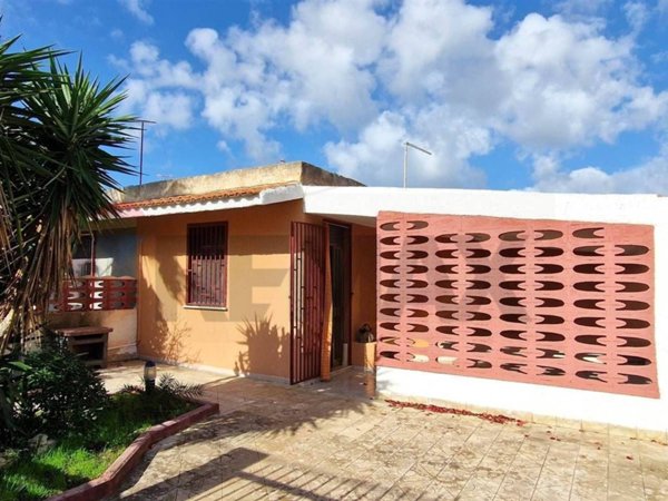 casa indipendente in vendita a Noto