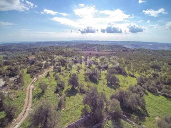 casa indipendente in vendita a Noto