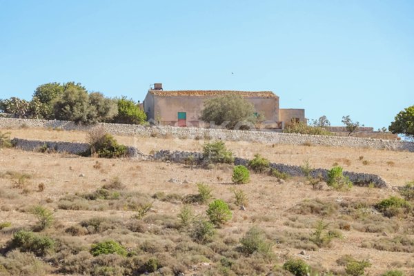 casa indipendente in vendita a Noto