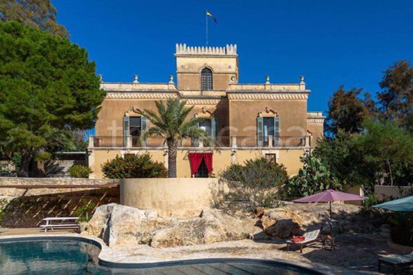 casa indipendente in vendita a Noto in zona San Corrado di Fuori