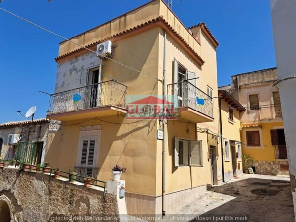 casa indipendente in vendita a Noto