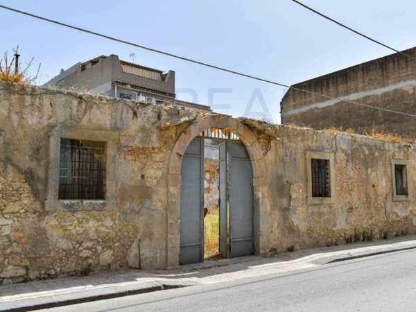 casa indipendente in vendita a Noto