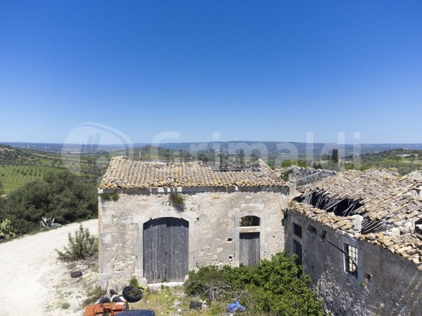casa indipendente in vendita a Noto