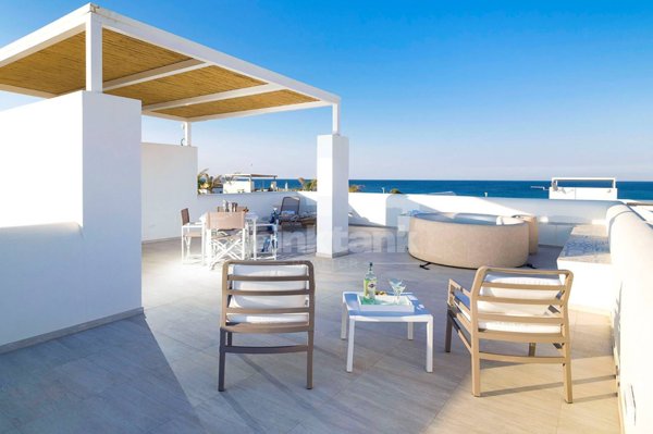 casa indipendente in vendita a Noto in zona San Lorenzo