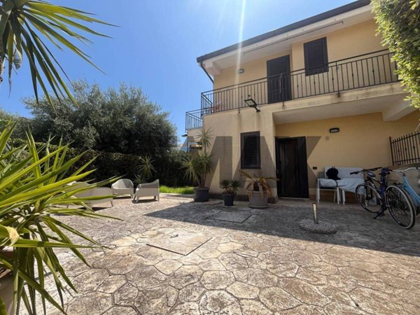 casa indipendente in vendita a Noto in zona Lido di Noto