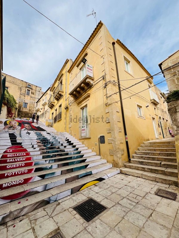 casa indipendente in vendita a Noto