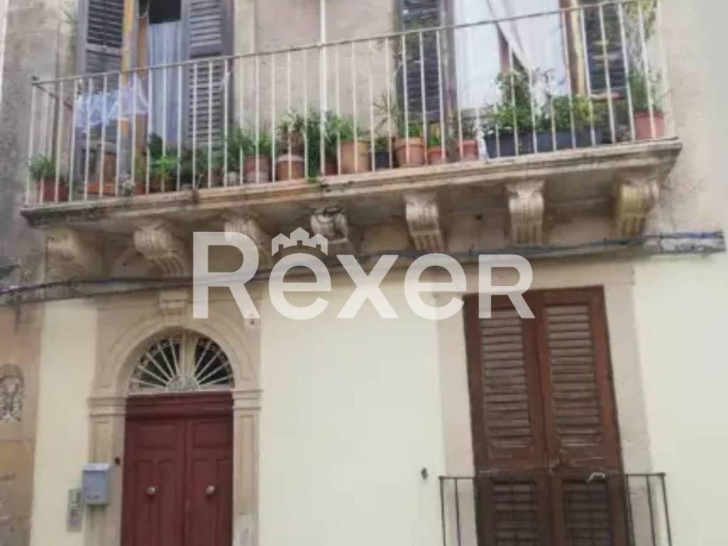 casa indipendente in vendita a Noto